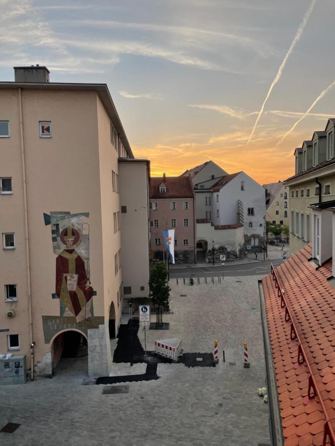Liboria: Stylische Altstadtwohnung 雷根斯堡 外观 照片